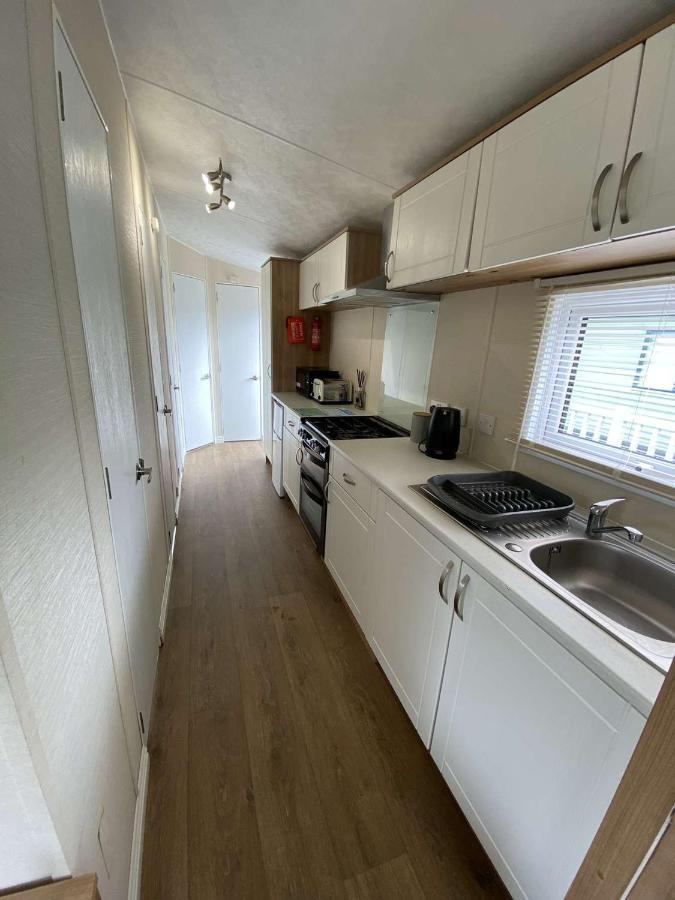 Impeccable 3 Bedroom Lodge Pet Friendly Northampton Exterior photo