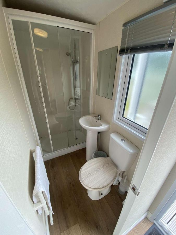 Impeccable 3 Bedroom Lodge Pet Friendly Northampton Exterior photo